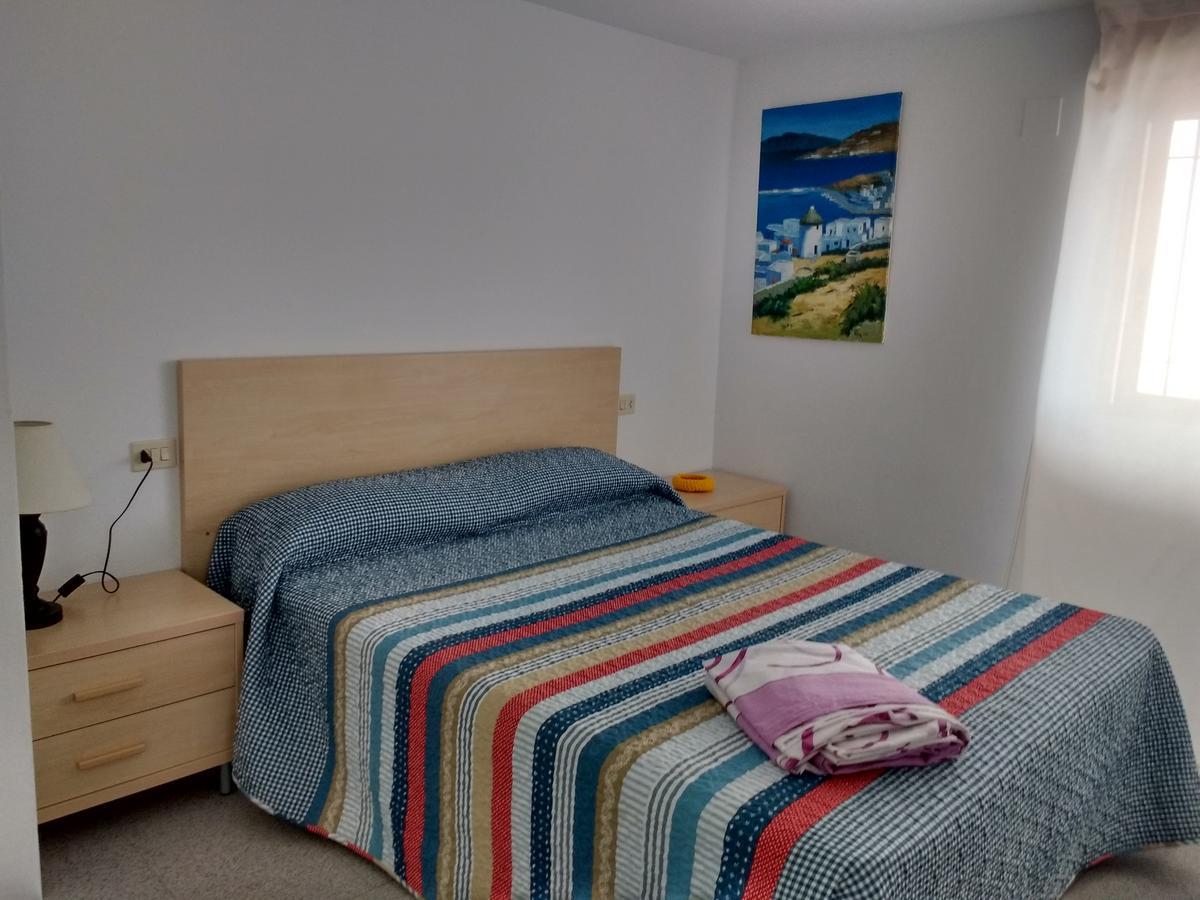 Apartamentos Panoramica Peniscola Luaran gambar